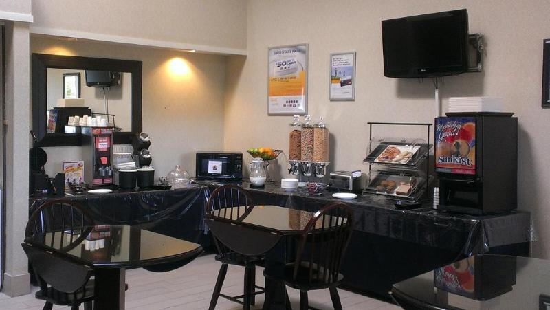 Comfort Inn Owen Sound Bagian luar foto