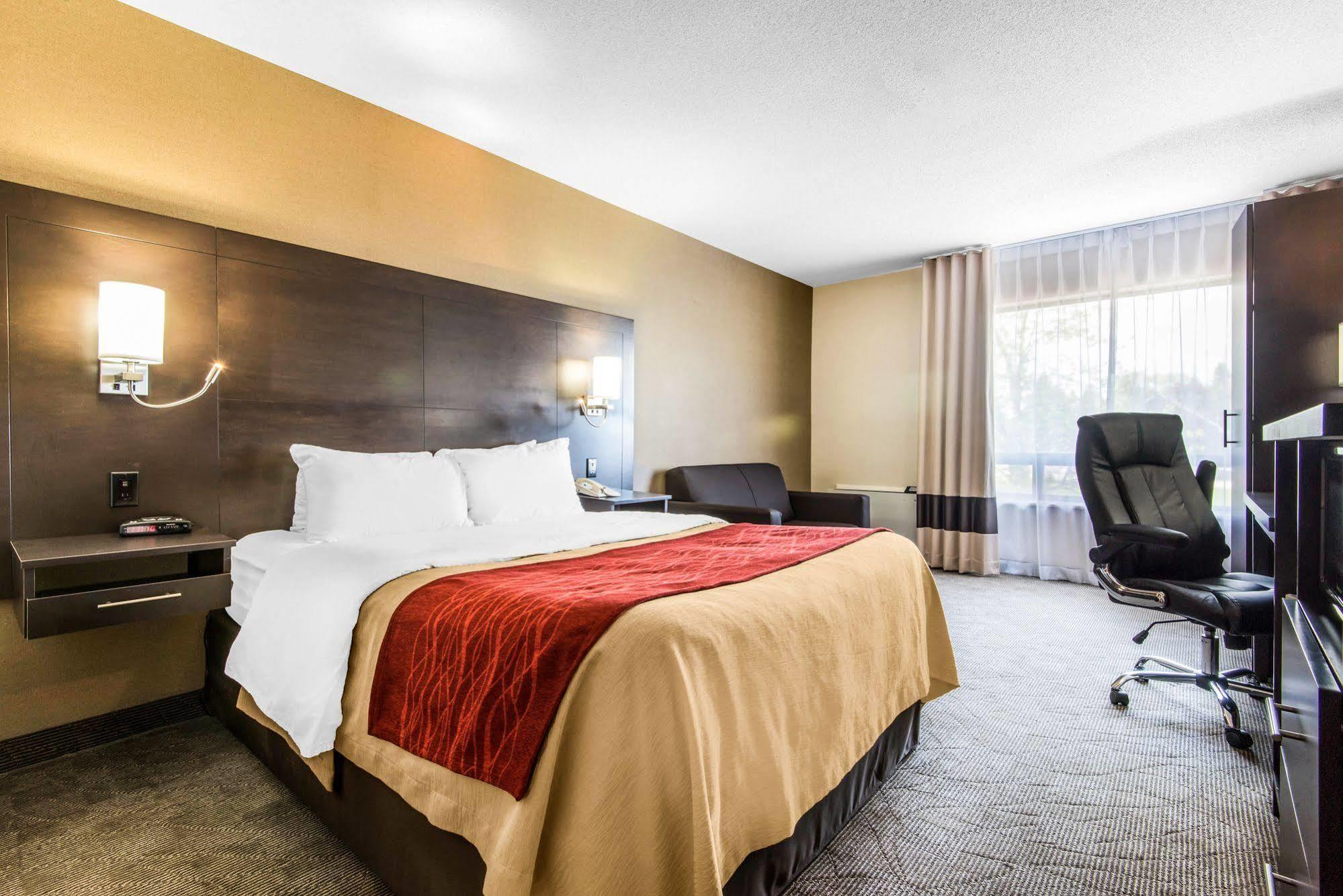 Comfort Inn Owen Sound Bagian luar foto