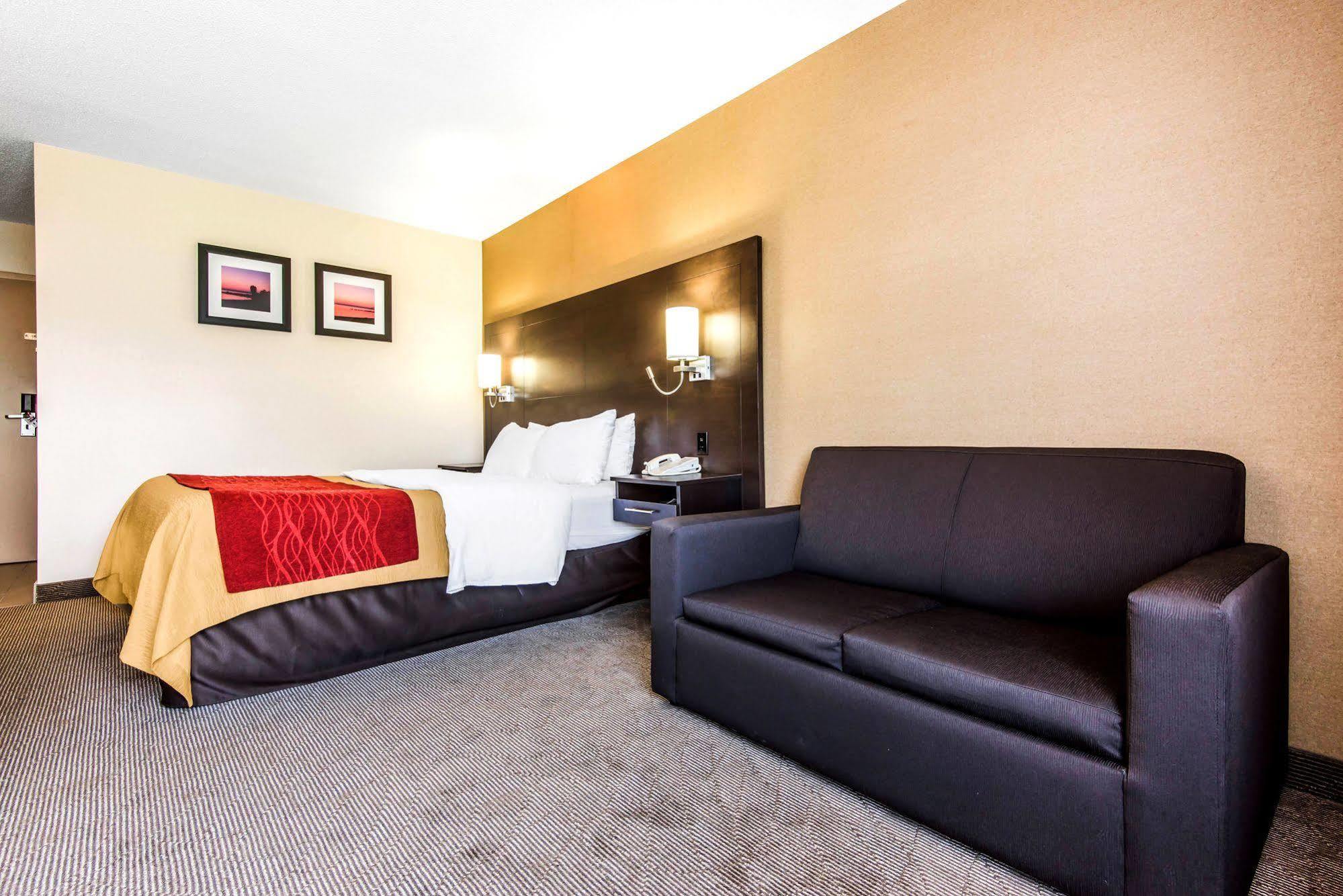 Comfort Inn Owen Sound Bagian luar foto