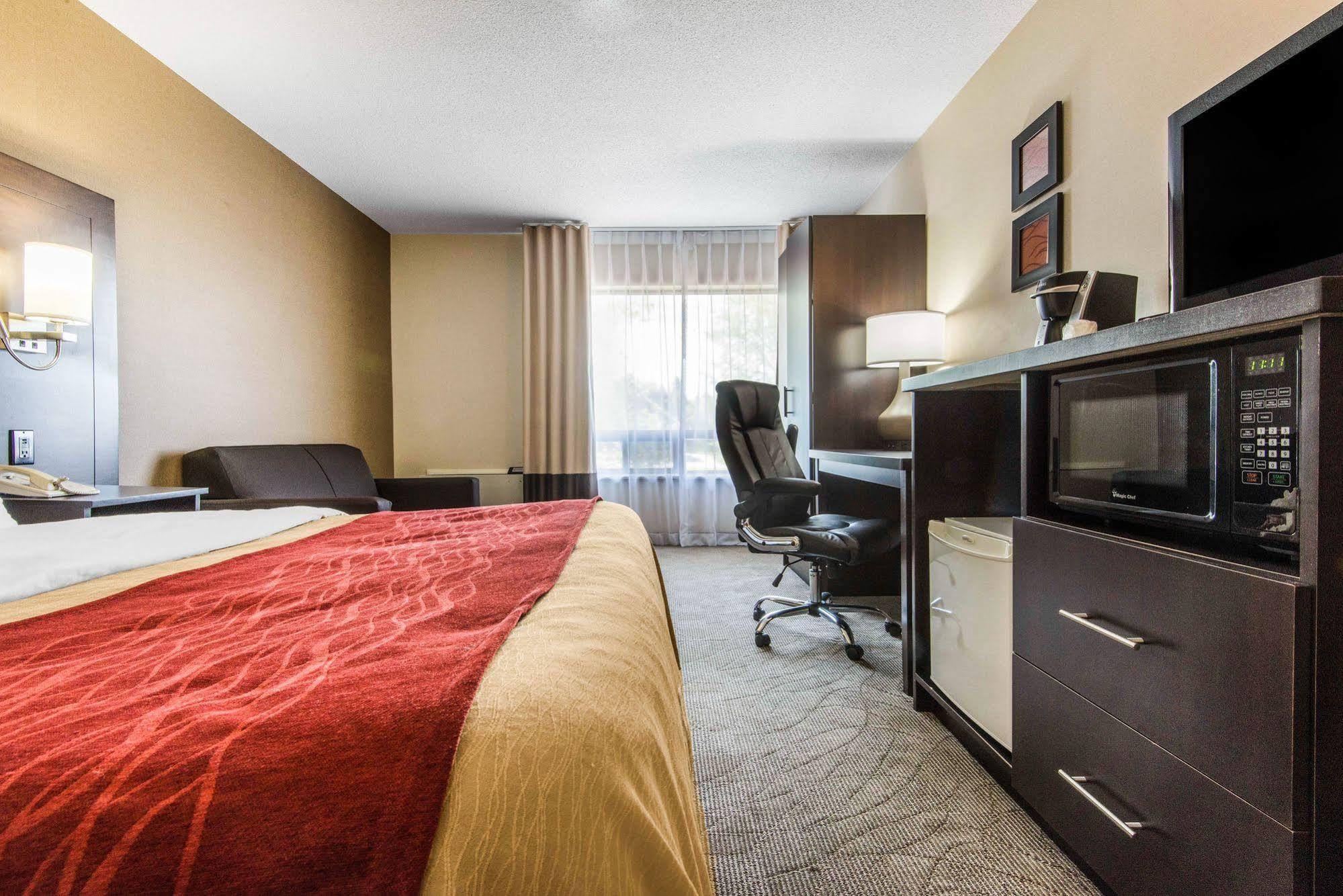 Comfort Inn Owen Sound Bagian luar foto