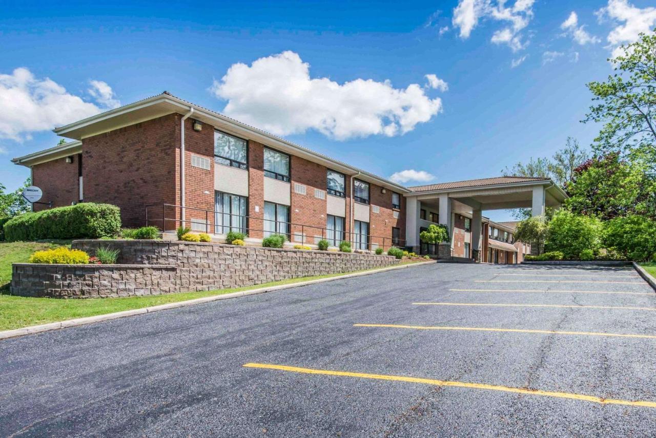 Comfort Inn Owen Sound Bagian luar foto